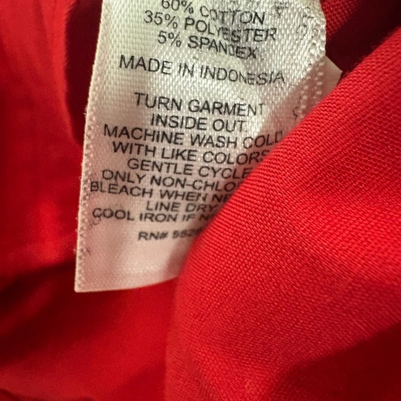 Express Essential Red Shirt - Picture 4 of 9